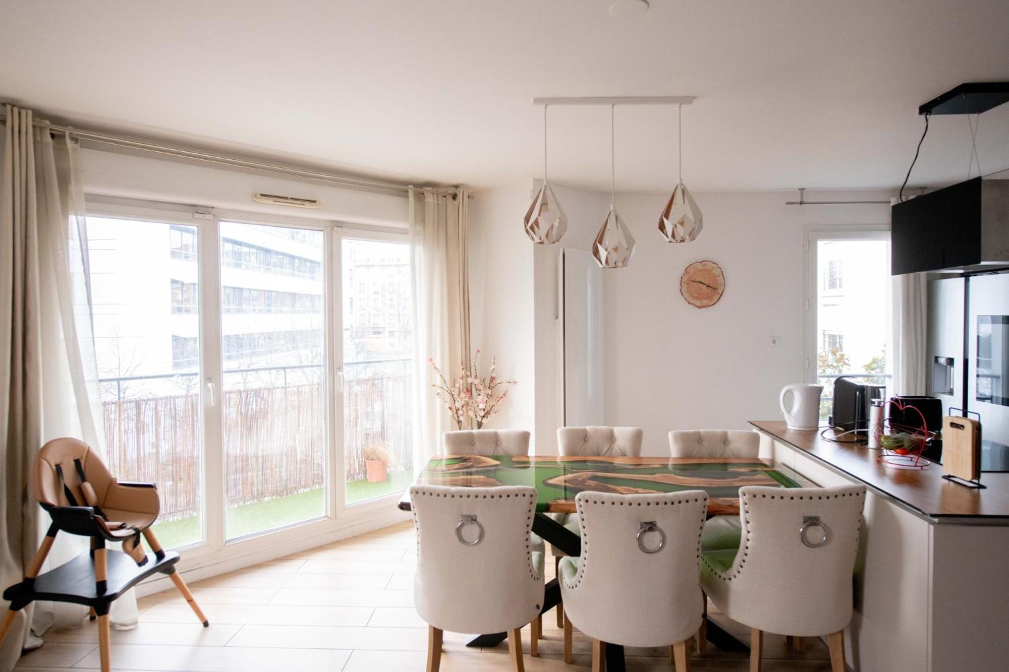 Elise De Roche Equipe Balcon Parking Rer B Apartment Le Bourget Ngoại thất bức ảnh